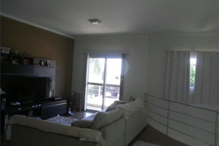 Casa à venda com 3 suítes no condomínio Residencial dos Lagos, Itupeva - SP