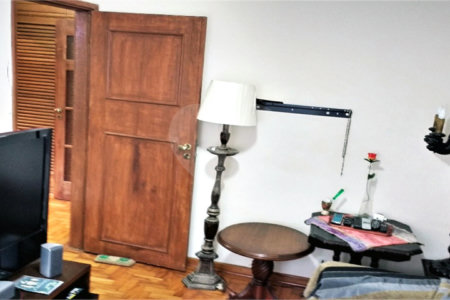 Apartamento à venda com 4 quartos, sendo 1 suíte, em Bosque da Saúde, São Paulo, SP