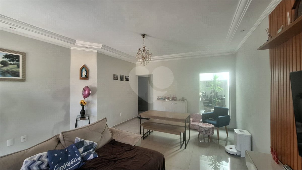 Casa à venda com 3 quartos, sendo 1 suíte, no condomínio Portobello Sorocaba, Sorocaba - SP