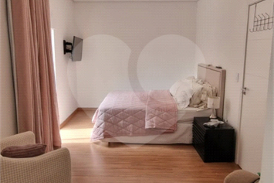 Sobrado à venda com 3 quartos, sendo 2 suítes, em Santana, São Paulo, SP