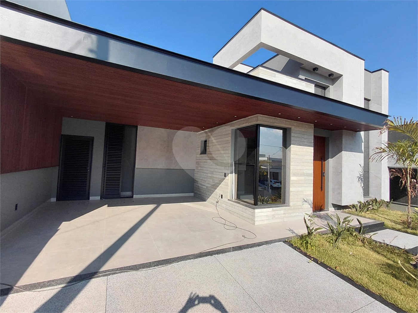 Casa à venda com 3 suítes no condomínio Residencial Milano, Indaiatuba - SP