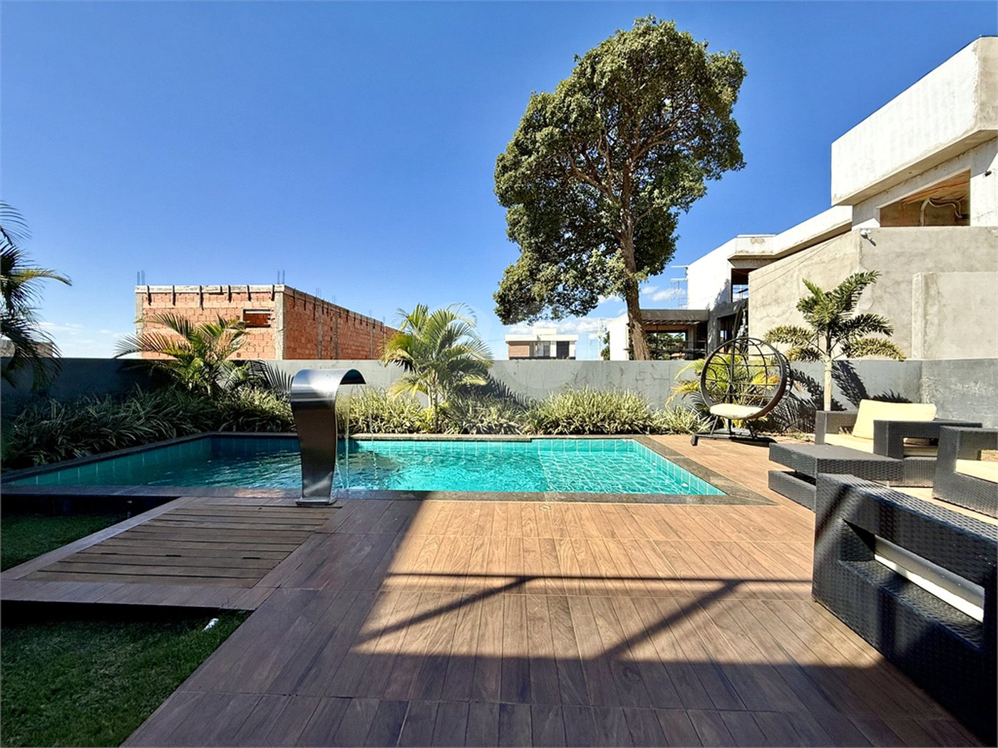 Casa à venda com 3 quartos, sendo 1 suíte,  em Terras de Santa Cristina XIII Setor Marina, Paranapanema, SP