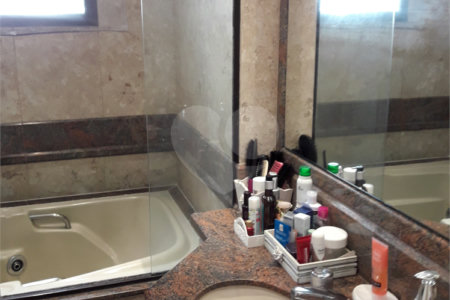 Apartamento à venda com 4 quartos, sendo 3 suítes, em Vila Andrade, São Paulo, SP