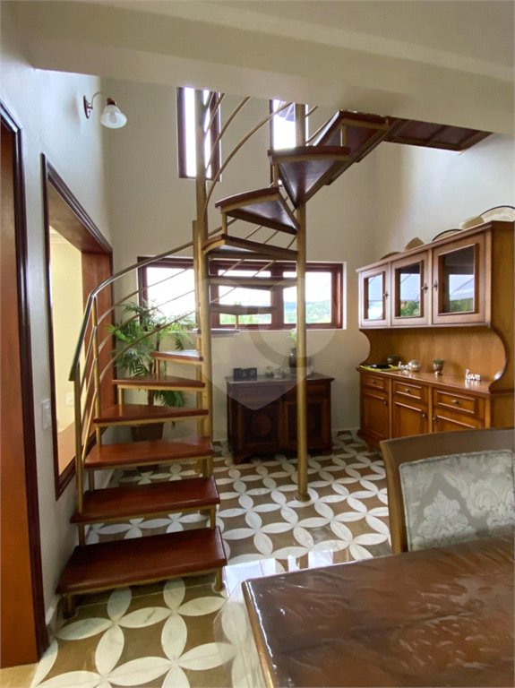 Casa à venda com 7 suítes no condomínio Capela do Barreiro, Itatiba - SP
