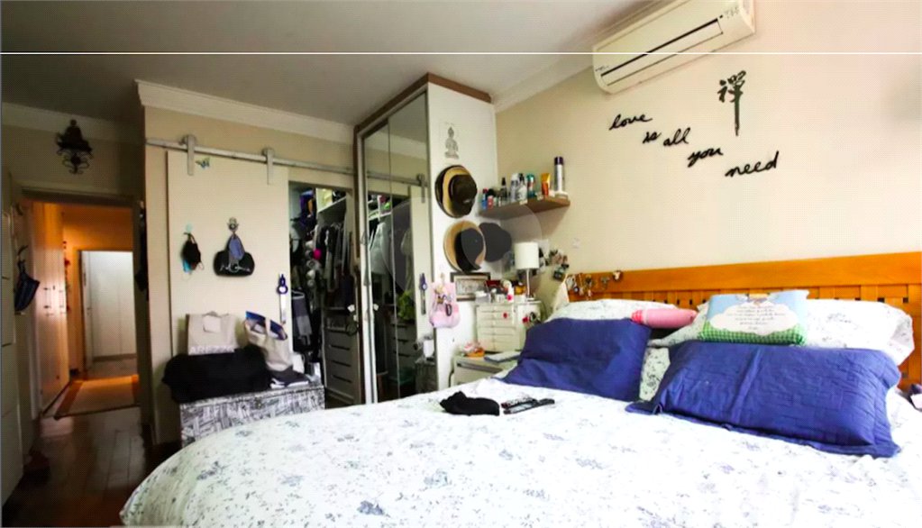 Apartamento à venda com 3 quartos, sendo 1 suíte, em Itaim Bibi, São Paulo, SP