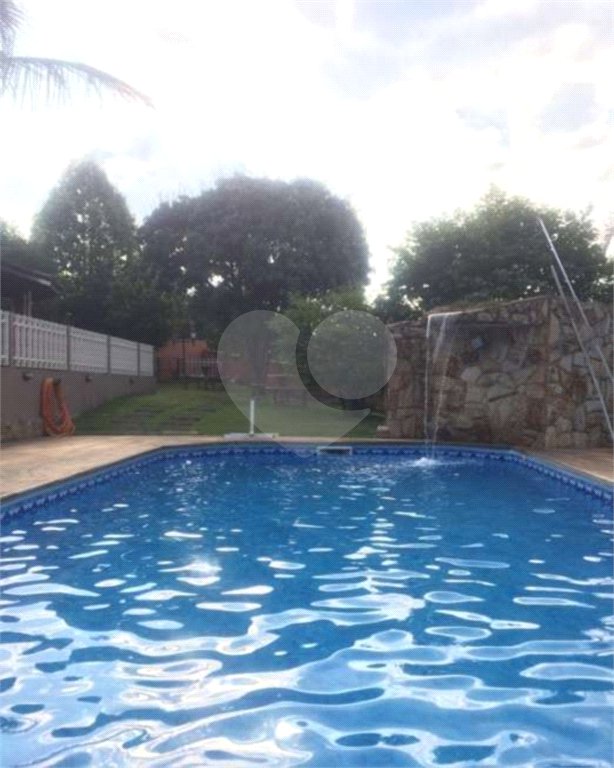 Sobrado à venda com 5 quartos, sendo 2 suítes, em Seerra da Cantareira, Mairiporã, SP