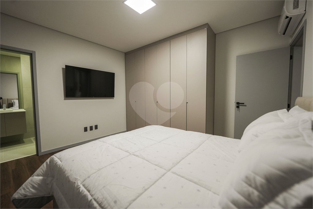 Casa à venda com 4 suítes no condomínio Alphaville Nova Esplanada, Votorantim - SP