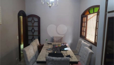 Casa à venda com 4 quartos, sendo 1 suíte,  em Jardim Santa Cecília, Guarulhos, SP