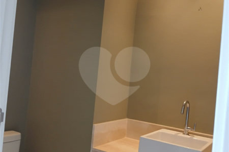 Apartamento à venda com 4 suítes em Anhangabaú, Jundiaí, SP