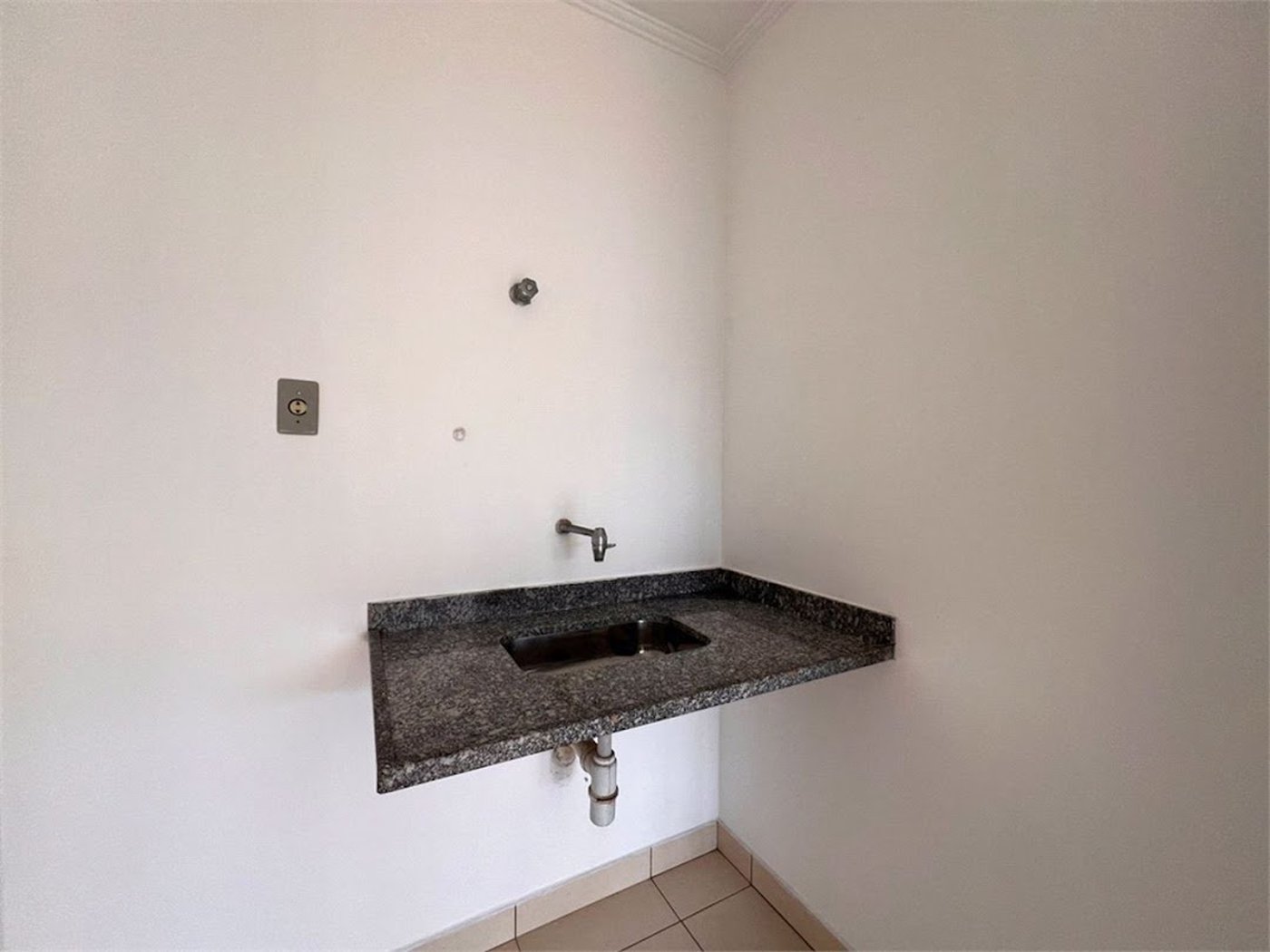 Sala Comercial para venda e locação, Centro, Santos - SA0054.