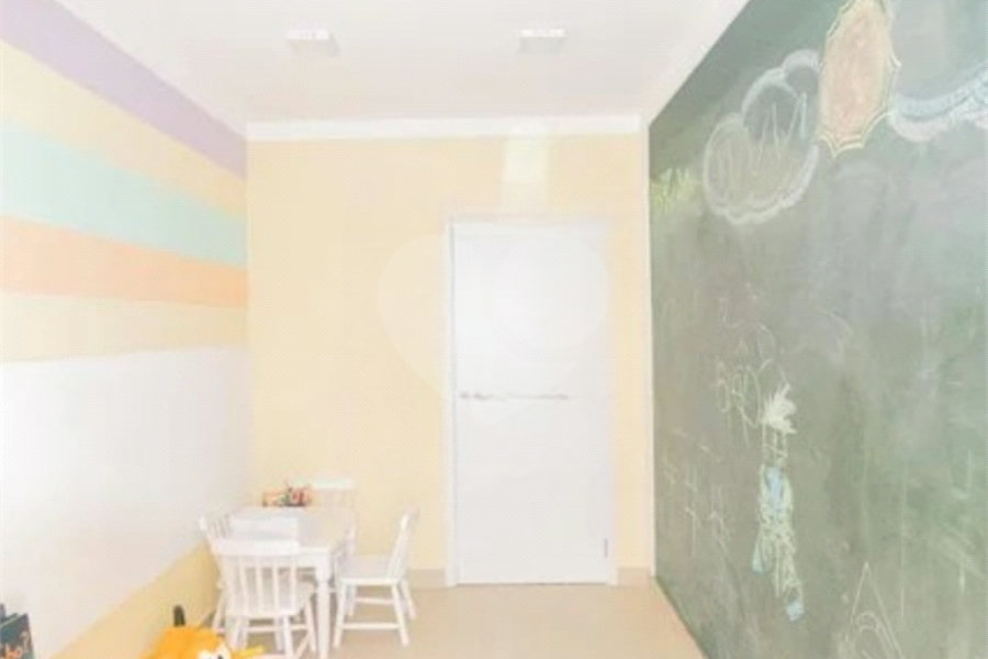 Apartamento à venda com 2 quartos em Vila Zat, São Paulo, SP