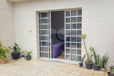 Sobrado à venda com 3 quartos em Água Fria, São Paulo, SP