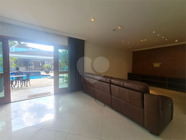 Casa à venda com 3 suítes em Interlagos, São Paulo, SP