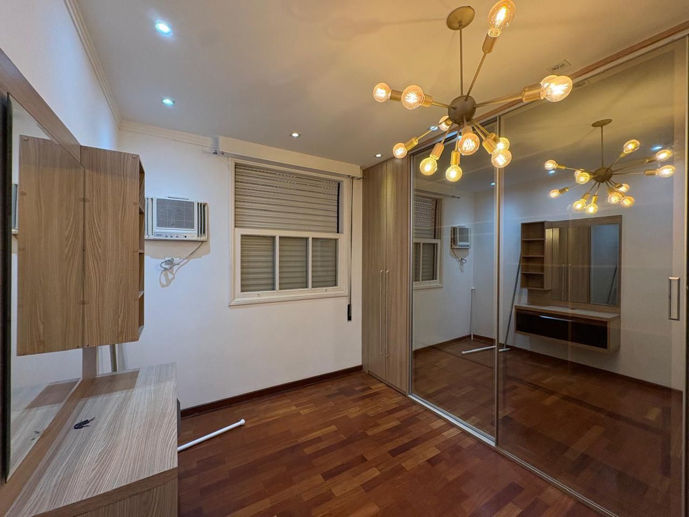 Apartamento com 3 dormitórios à venda, 145 m² por R$ 1.350.000,00 - Pompéia - Santos/SP