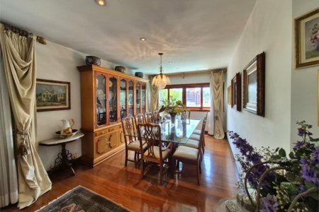 Casa de Vila à venda ou para alugar com 4 quartos, sendo 2 suítes, em Jardim Leonor, São Paulo, SP