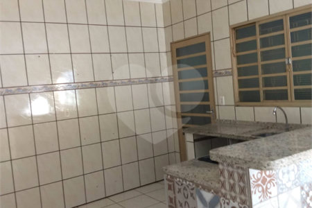 Casas térreas- Pq. Residencial Maria Stella Fagá.