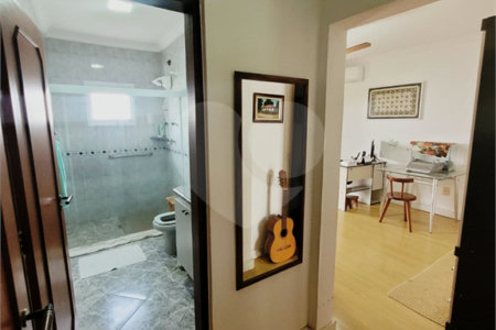 Casa à venda com 4 quartos, sendo 3 suítes,  no condomínio Acmti - Colinas do Mosteiro, Terras de Itaici e Recanto dos Pássaros, Indaiatuba - SP