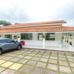 Casa à venda ou para alugar com 5 suítes no condomínio Altos de São Roque, São Roque - SP