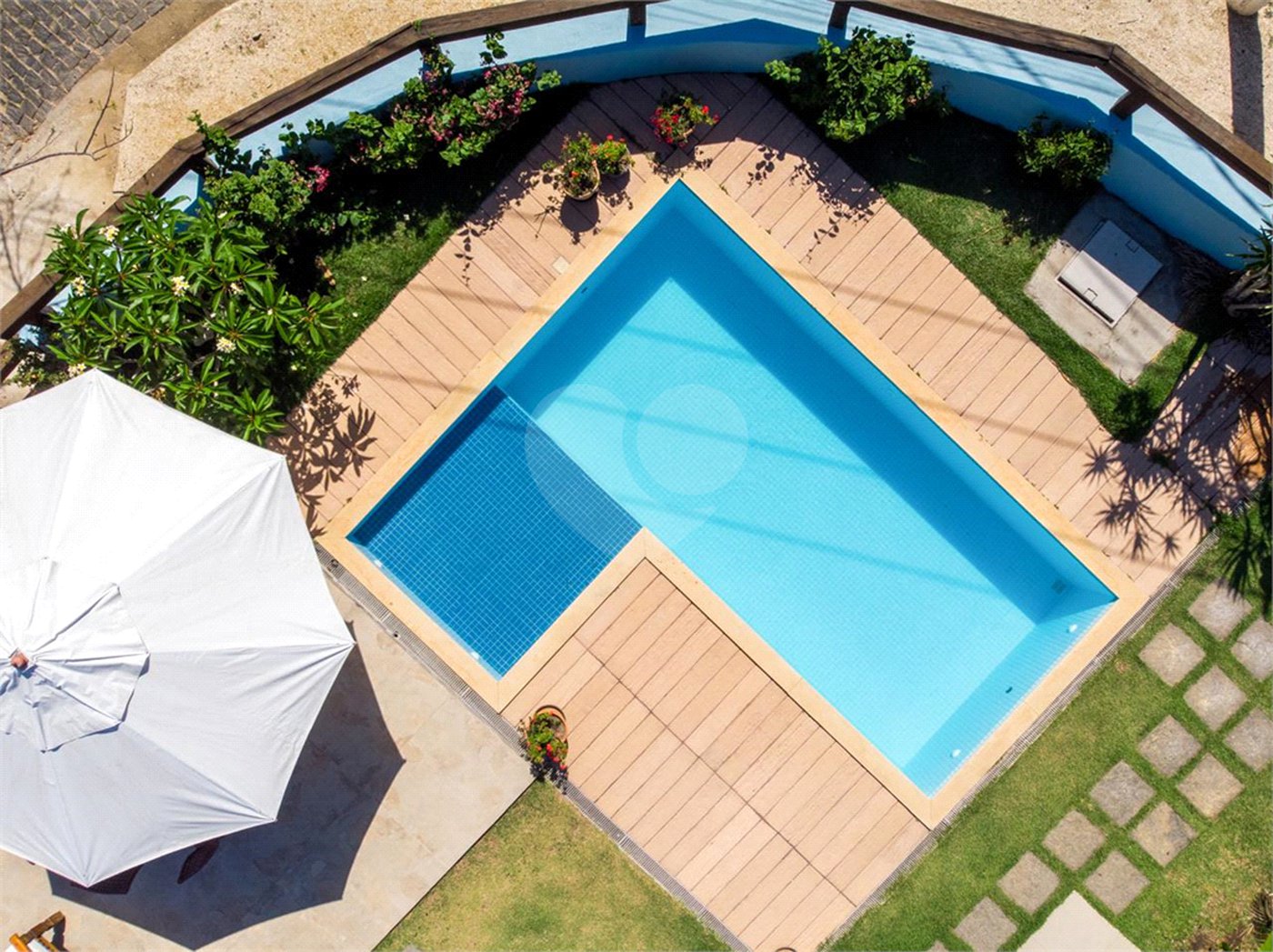 Casa à venda com 5 quartos, sendo 3 suítes, em Geribá, Armação dos Búzios, RJ