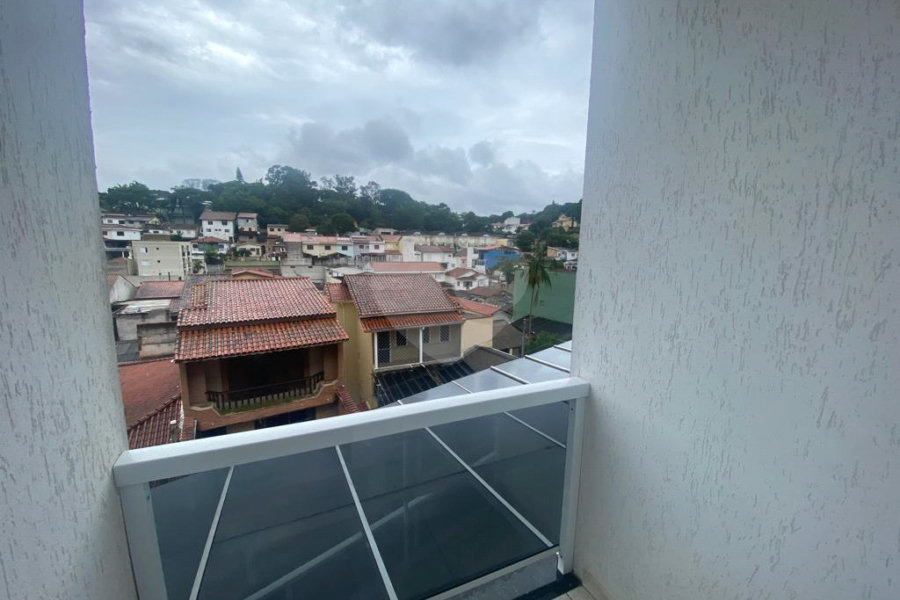 Sobrado à venda com 3 quartos, sendo 1 suíte, em Horto, São Paulo, SP