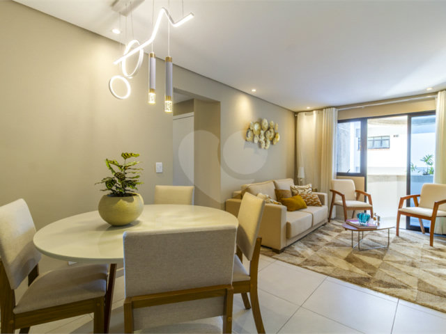 Apartamento à venda com 3 quartos em Campo Belo, São Paulo, SP