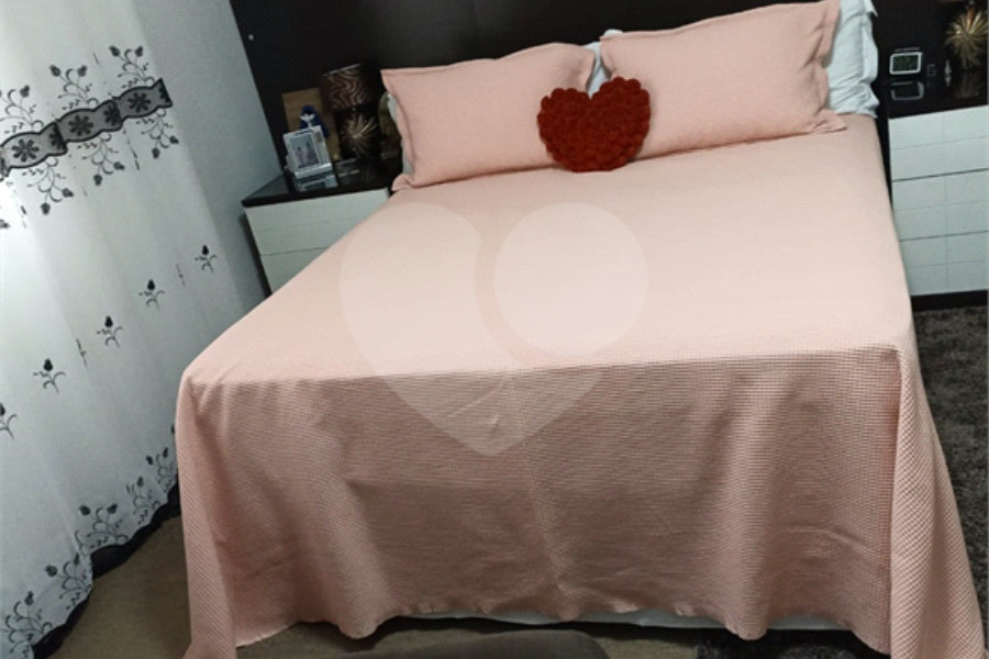 Sobrado à venda com 2 quartos em Tremembé, São Paulo, SP