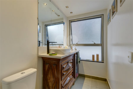 Apartamento à venda ou para alugar com 2 quartos, sendo 1 suíte, em Alto da Boa Vista, São Paulo, SP