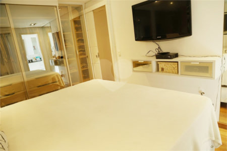 Apartamento à venda com 3 quartos, sendo 2 suítes, em Santana, São Paulo, SP