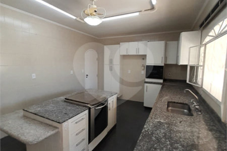 Casa à venda com 5 quartos, sendo 3 suítes,  no condomínio Estância Marambaia, Vinhedo - SP