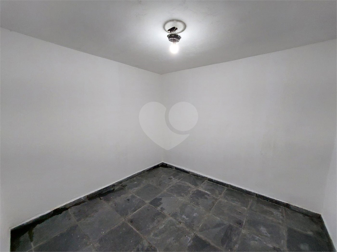 Casa à venda com 2 quartos, sendo 1 suíte, em Vila Barão, Sorocaba, SP