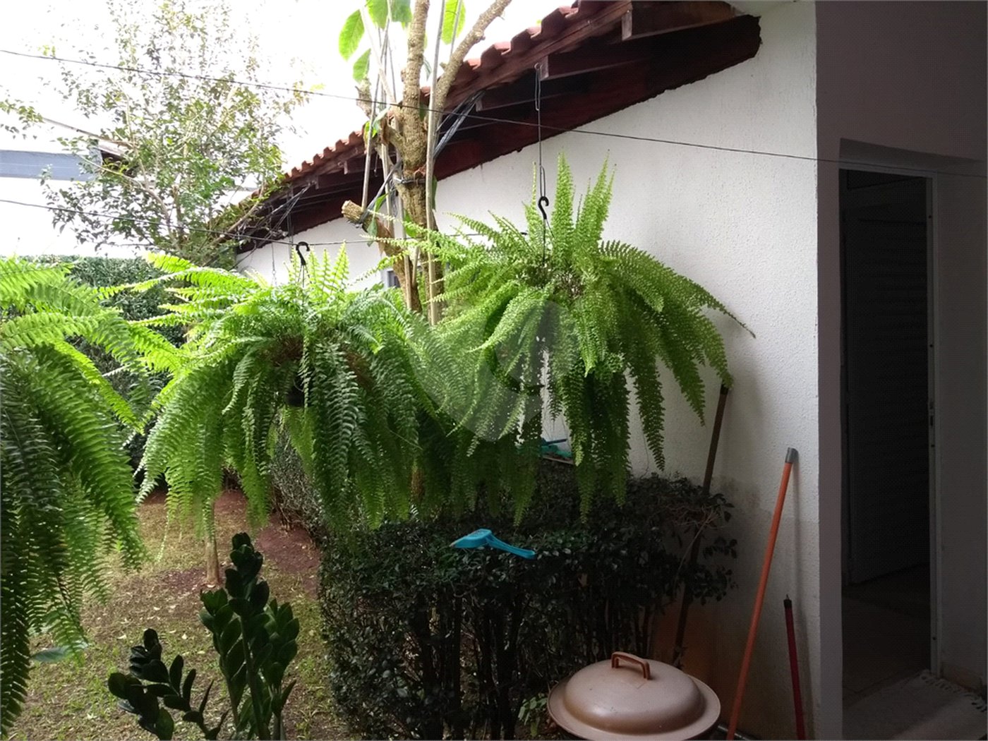 Sobrado à venda com 3 suítes em Jardim Realce, Suzano, SP