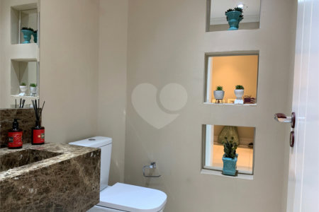 Cobertura à venda com 4 quartos, sendo 2 suítes, em Campo Belo, São Paulo, SP