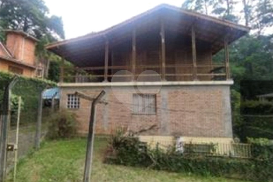 Casa à venda com 5 quartos, sendo 1 suíte, em Mantiqueira, Mairiporã, SP