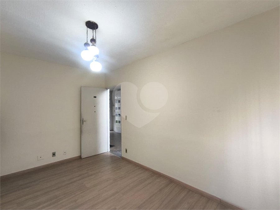 Apartamento à venda com 2 quartos em Vila Lucy, Sorocaba, SP