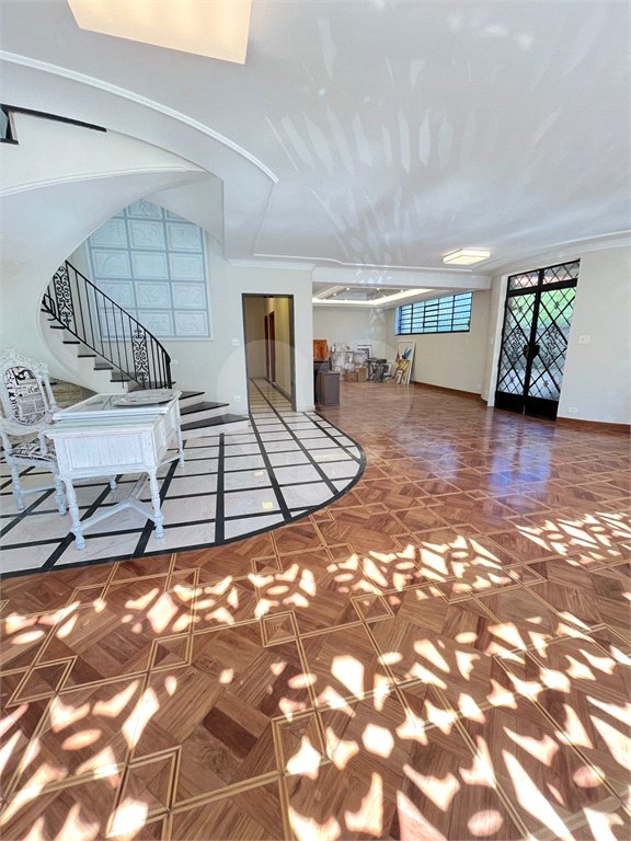 Sobrado à venda com 4 quartos, sendo 1 suíte, em Santana, São Paulo, SP