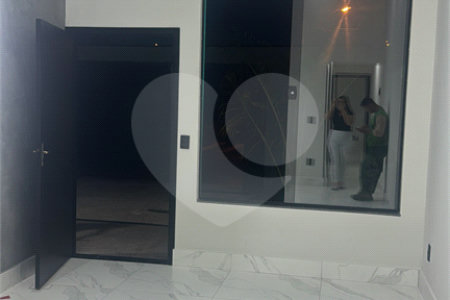 Casa à venda com 2 quartos, sendo 1 suíte, em Residencial Barnabé, Salto, SP