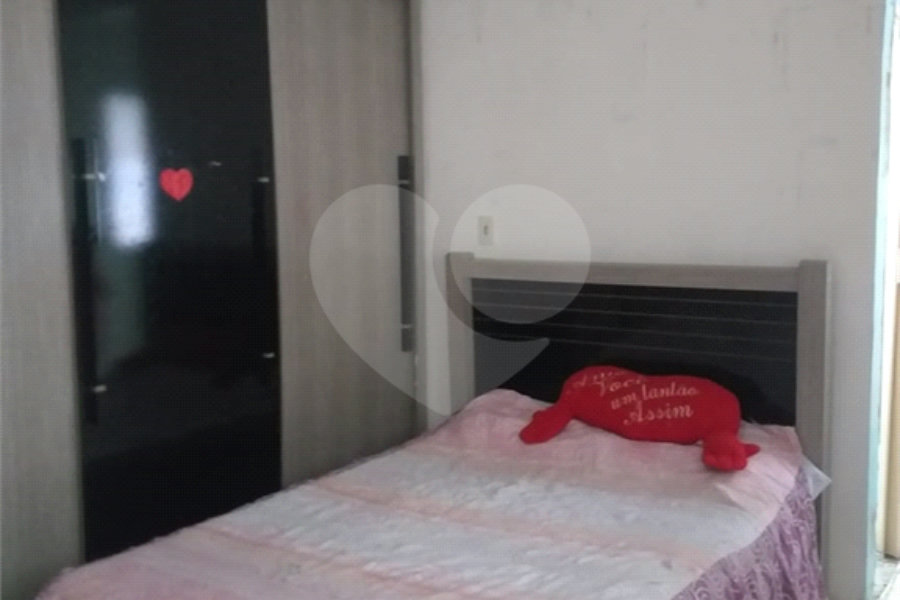 Sobrado à venda com 5 quartos no Brasilândia, São Paulo, SP