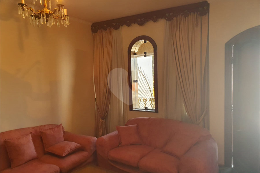 Casa à venda com 4 quartos, sendo 3 suítes, em Vila Guilherme, São Paulo, SP