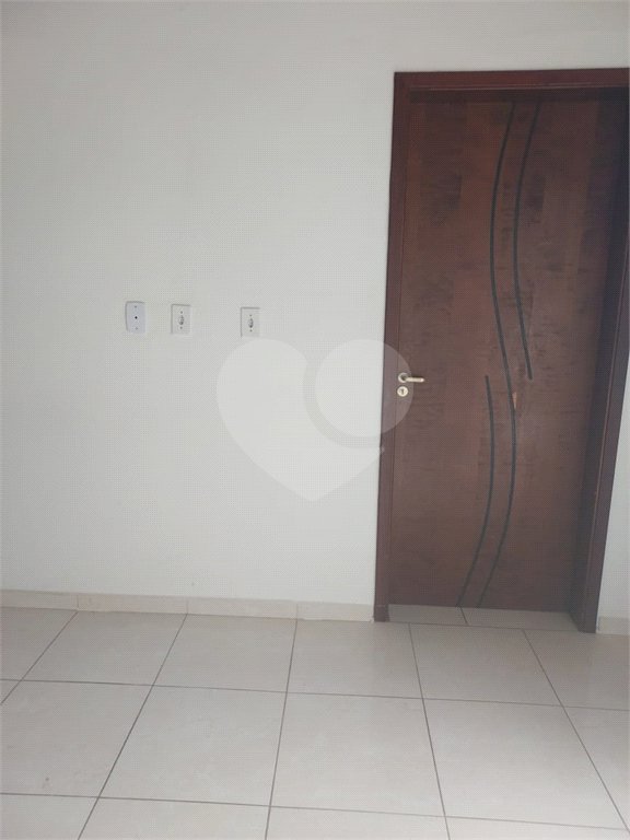Casa à venda com 2 quartos em Parque Manchester, Sorocaba, SP
