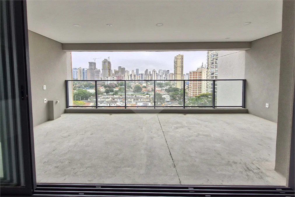 Apartamento à venda com 3 suítes em Brooklin, São Paulo, SP