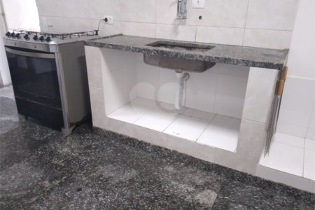 Sobrado à venda com 3 quartos em Vila Cordeiro, São Paulo, SP