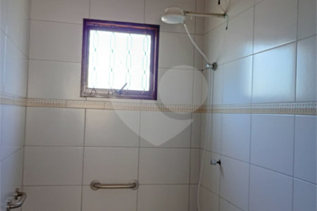 Casa Térrea à venda com 3 quartos em Guaxinduva, Atibaia, SP