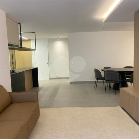 Apartamento à venda com 3 quartos, sendo 1 suíte,  em Itaim Bibi, São Paulo, SP