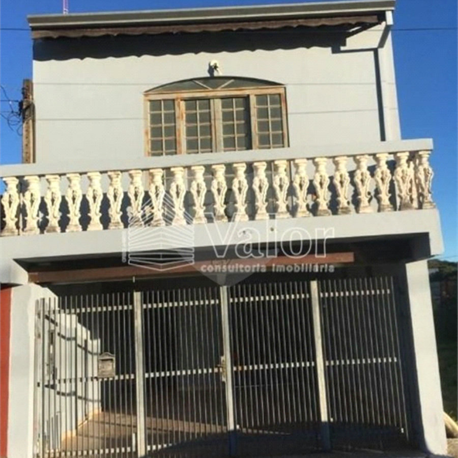 Casa Sobrado com piso cerâmico, com 3 dormitórios no Jardim Ricetti