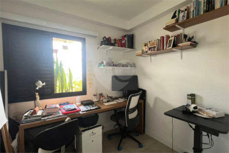 Apartamento à venda com 2 quartos, sendo 1 suíte,  em Vila Madalena, São Paulo, SP