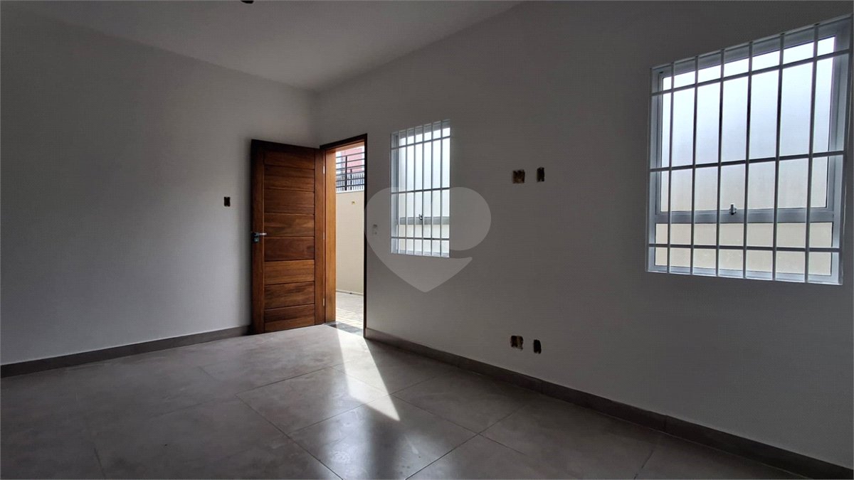 Sobrado à venda com 2 quartos em Vila Colorau, Sorocaba, SP