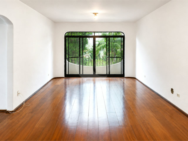 Apartamento à venda ou para alugar com 3 quartos, sendo 1 suíte,  em Granja Julieta, São Paulo, SP