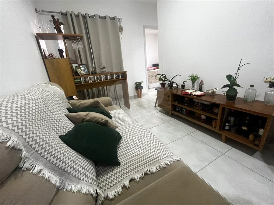 Apartamento à venda com 2 quartos em Vila Asem, Itapetininga, SP