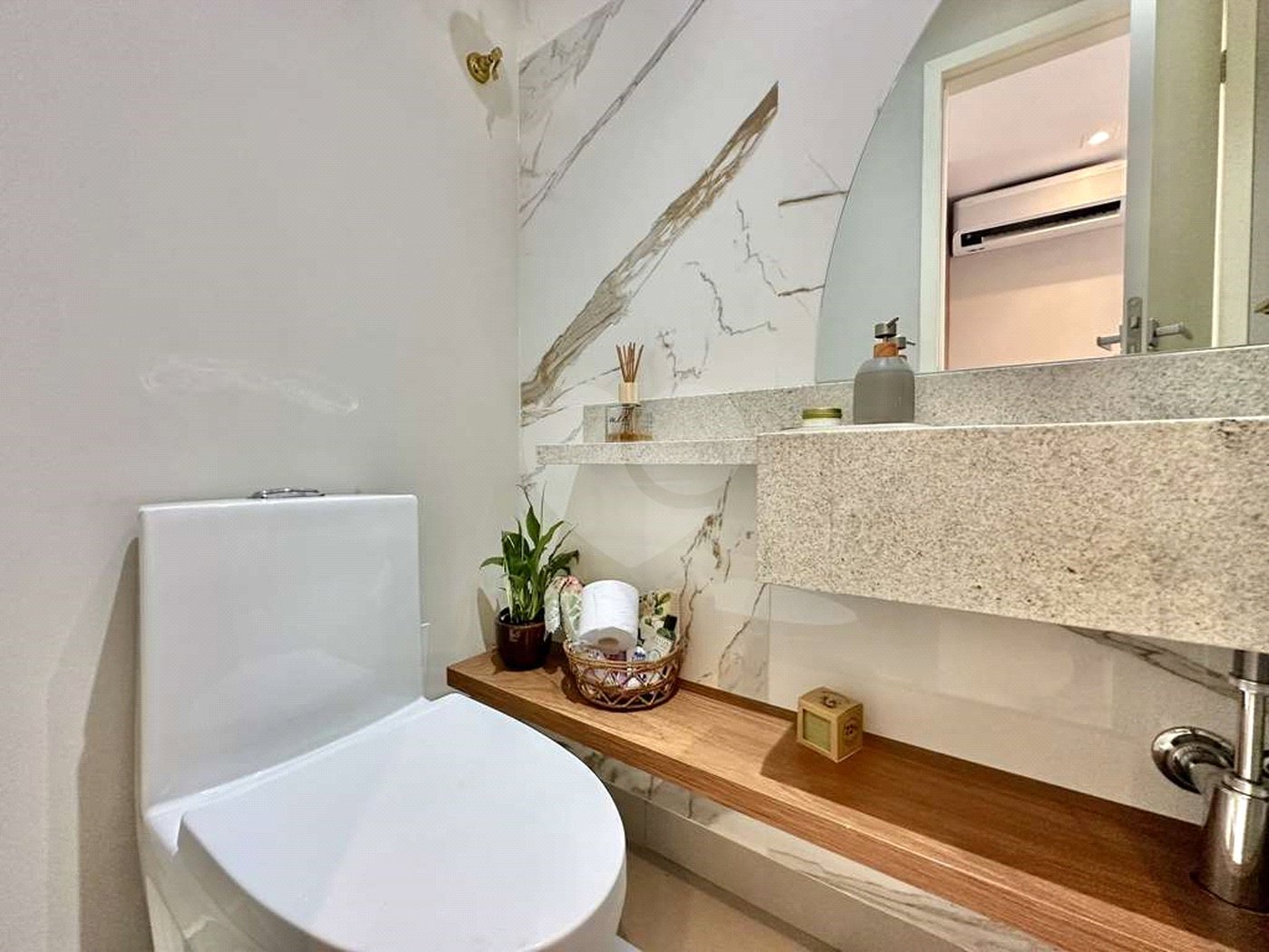 Casa à venda com 2 suítes no condomínio Gran Loft, Cotia - SP