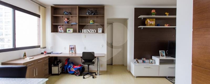 Apartamento à venda com 2 quartos, sendo 1 suíte, em Moema, São Paulo, SP